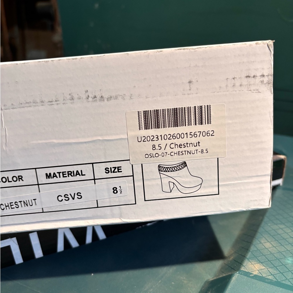 Wild Diva Clogs - image 3